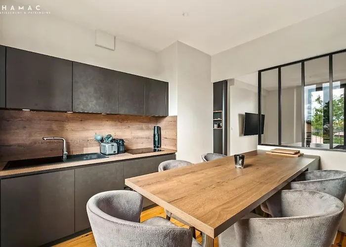 Elegant Cozy For 4 Apartment Ecully